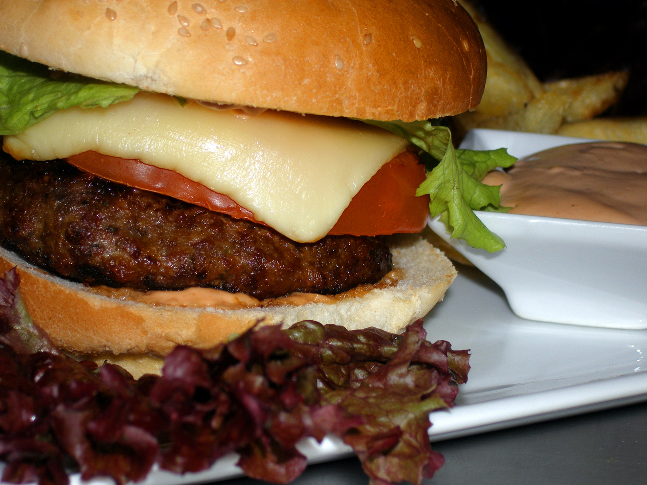 Don’t Eat These Foods When Taking Sermorelin Acetate for HGH Deficiency